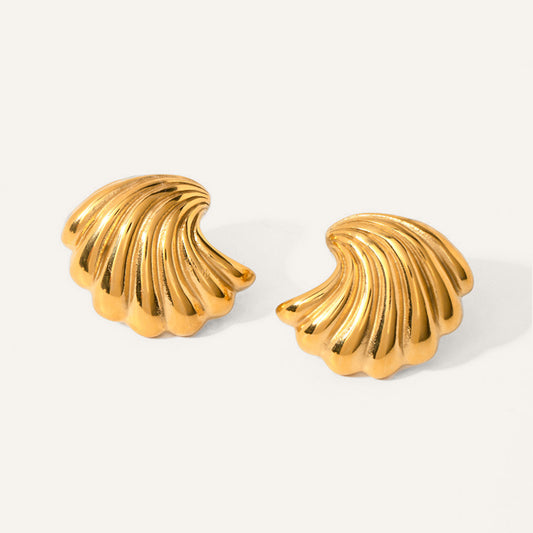 Lomenda Golden Seashell Earrings