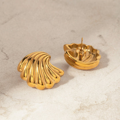 Lomenda Golden Seashell Earrings