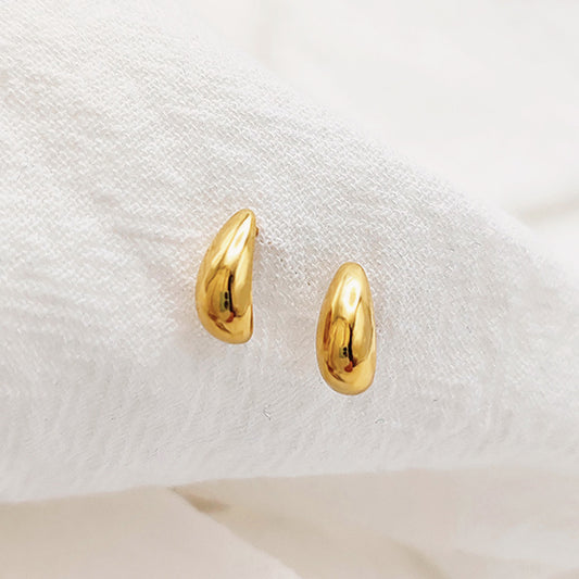 Lomenda Teardrop Stud Earrings